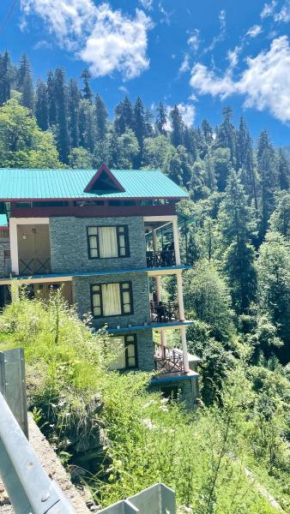 Yolo Hostel & Stay, Sojha, Jibhi